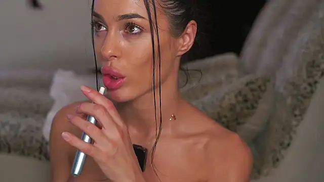 Katyerave live XXX chat