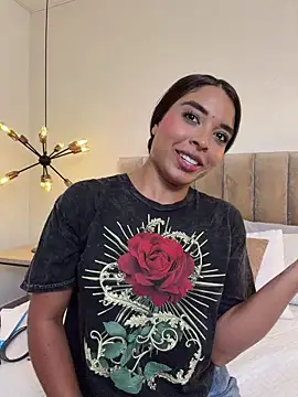 Chat +18 de AnnyVega__ ao vivo