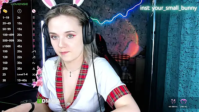Your_small_bunnyのライブXXXチャット