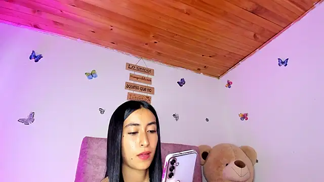 Lia_Roses3x Chat XXX in diretta