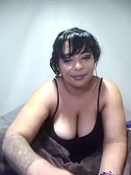 Živý XXX chat indianstormxo_