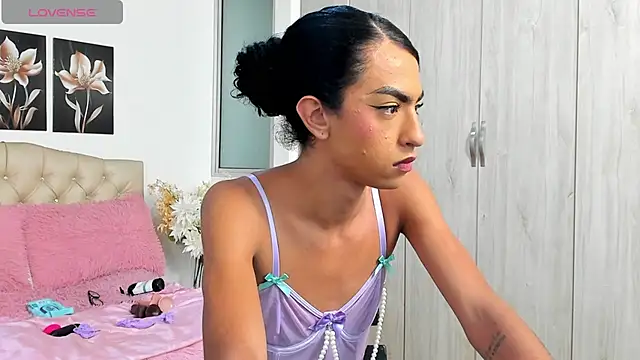 Chat +18 de abigail_f00x ao vivo