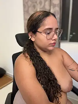 CurlyGirl_1 Live XXX-Chat
