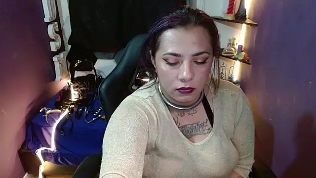 Alexa_Slavehot777 Obrolan Langsung XXX