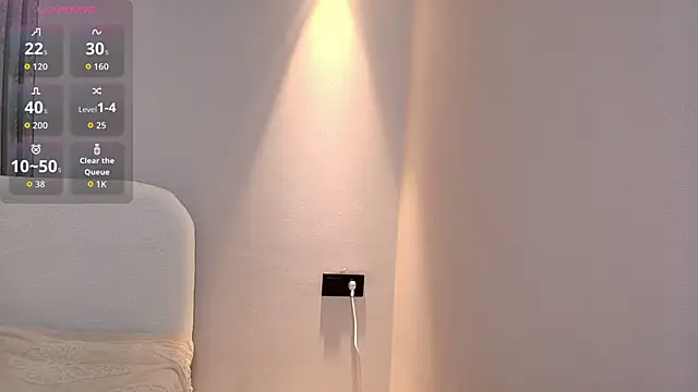 XXX chat uživo modela hikom1ko