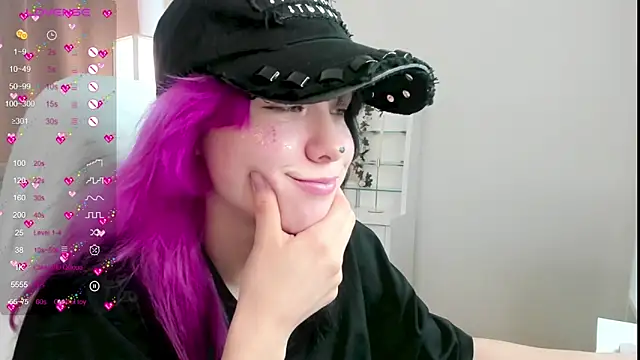 دردشة EmilyTrase الجنسية المباشرة