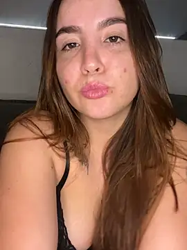 Chatroom XXX en direct de AMORINHA_S2_