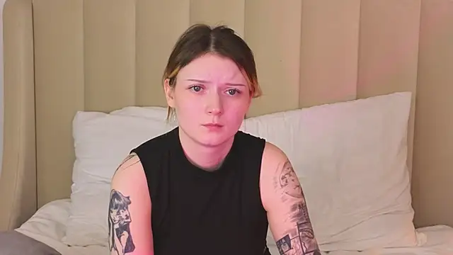 AlyssFrost – Naživo XXX chat