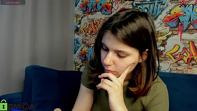 Chat XXX en directo de Kira_Be11