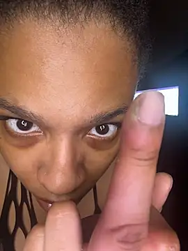 YeahhhitsBreezy লাইভ XXX চ্যাট