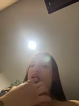 צ'א ט XXX בשידור חי של Michelle09_