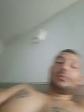 Zoltanioan26n Live XXX chat