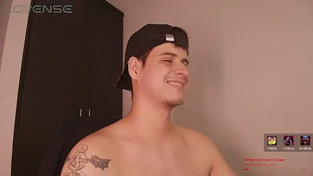 แชท XXX สดของ BjornSteel