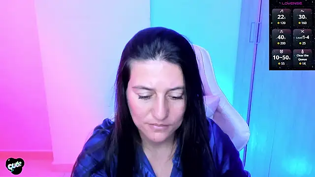 Saskyaa's Live XXX Chat