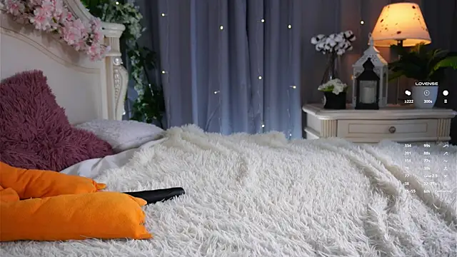 Chat XXX en directo de MonaEldon