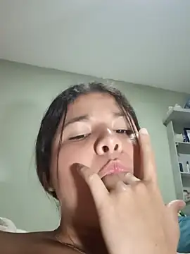 Daika_Rodriguez Adlı Modelin Canlı XXX Sohbeti