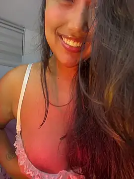 Chat XXX en directo de SharaRous