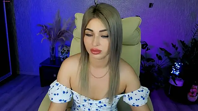 NikkiiStill's Live XXX Chat