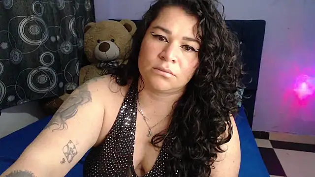 ANGELIQUE_KLANE's Live XXX Chat