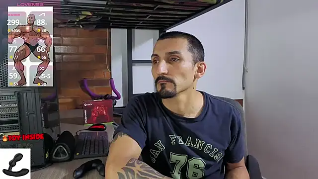Chat XXX ao vivo de Marck_Muscle