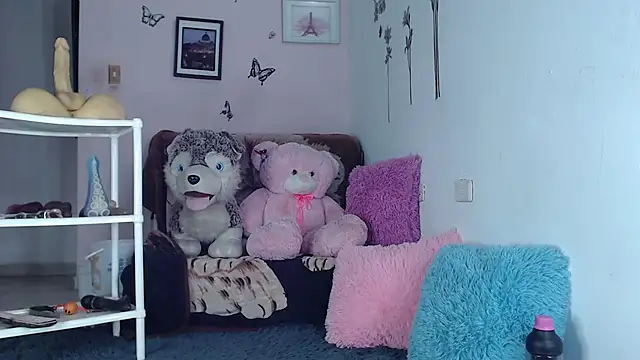 Czat XXX na żywo – emiligrey_