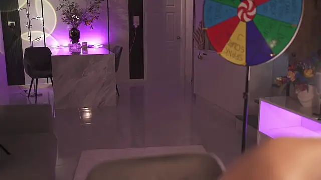 VixenMia 라이브 XXX 채팅