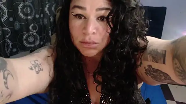Chat XXX en directo de ANGELIQUE_KLANE