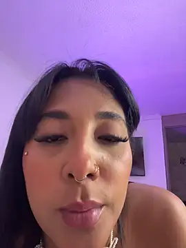 Chat XXX en directo de Aleja__foxx