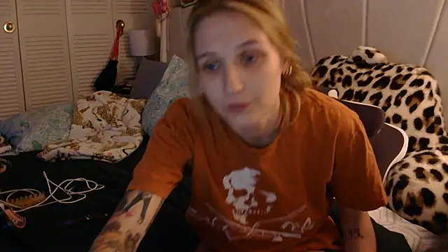 دردشة PeachyBabyx الجنسية المباشرة
