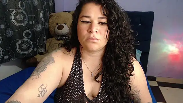 Chat XXX en directo de ANGELIQUE_KLANE
