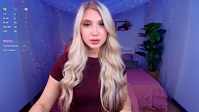 Evacadooo Chat XXX in diretta