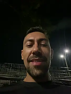 XXX chat uživo modela dantedesirexx