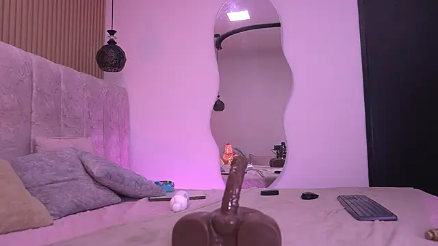 violeta_aroca Adlı Modelin Canlı XXX Sohbeti