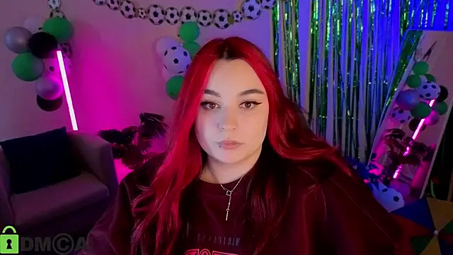 Mia_R0ss élő XXX-chatje