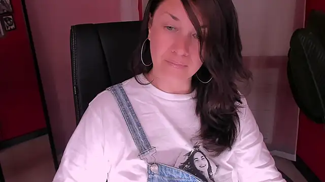 Chatroom XXX en direct de AnaMills