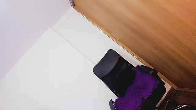 XXX chat uživo modela Charming_J