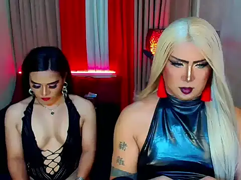 Wildest_Slave_Huntress élő XXX-chatje