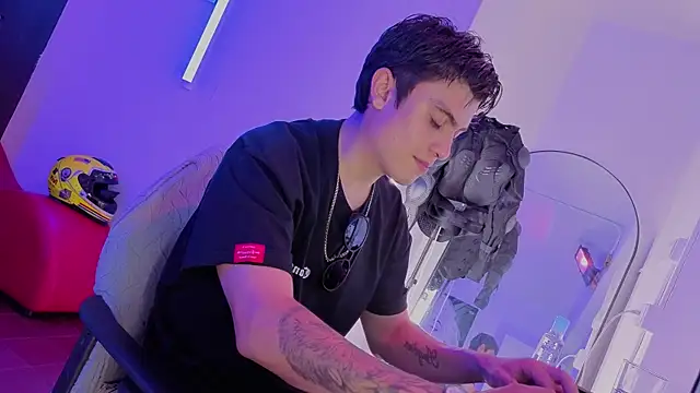angel_still_ live XXX chat
