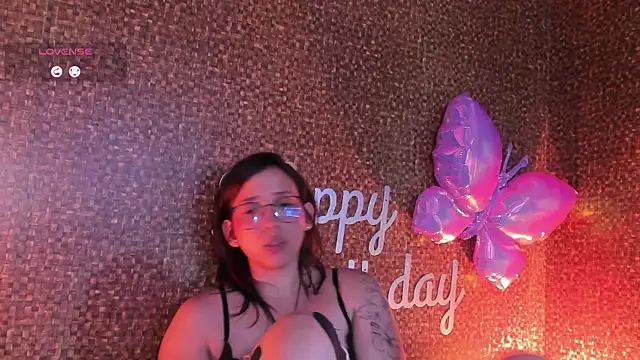 Apartment28 live XXX chat