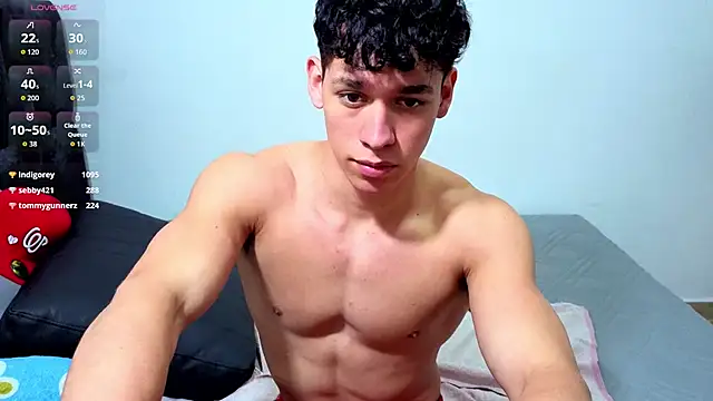 Luke_MuscleのライブXXXチャット