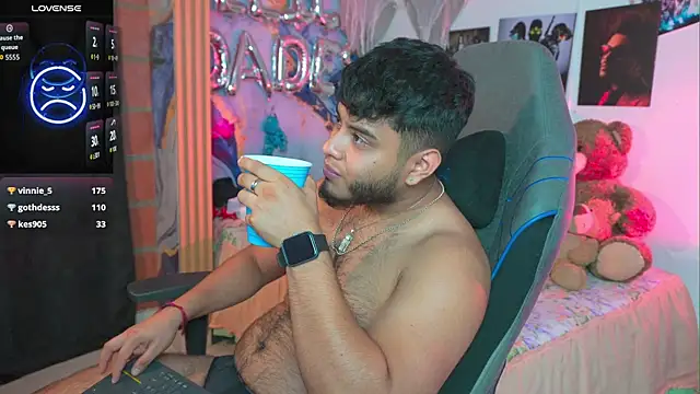 Tiler_wolker Adlı Modelin Canlı XXX Sohbeti