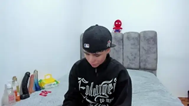 Bruno_Cruzz's Live XXX Chat