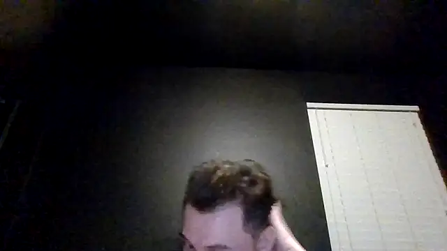 Chat XXX en directo de Mikecloudyhawk