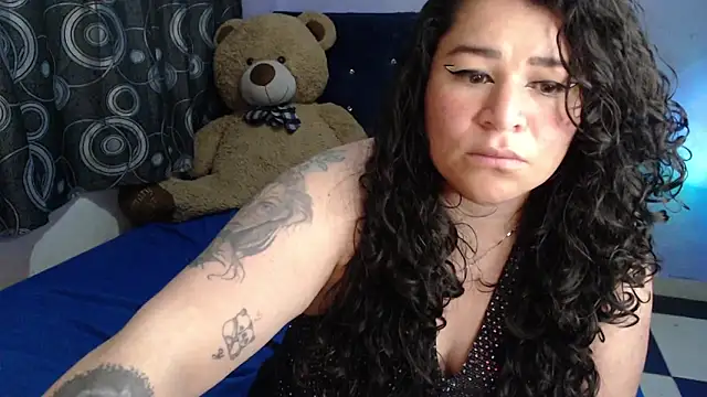 ANGELIQUE_KLANE live XXX chat