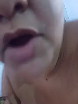 Chat XXX en directo de MEYBELLATINA