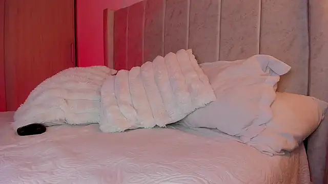 XXX chat uživo modela Only_pammela