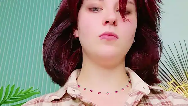 Milana_Bold Adlı Modelin Canlı XXX Sohbeti