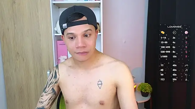 Онлайн чат XXX Im_Marco_