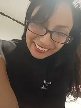 Živý XXX chat LucyCherry69