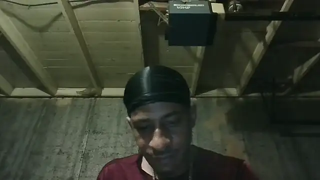 Leo99842 Chat XXX in diretta